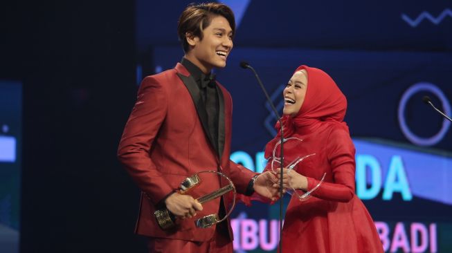 Rizky Billar dan Lesti Kejora di ajang Indonesian Music Awards (IMA) 2021, Senin (6/12/2021) malam. [dokumentasi pribadi]