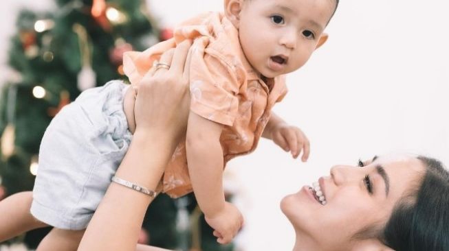 Momen Natal keluarga Jessica Iskandar (Instagram/@inijedar)