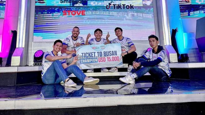 Ilal Wardani bersama timnya, Coachtezet memenangkan ajang Turnamen Mobile Legend dan mendapat hadiah US$15 ribu dan mendapat tiket ke Korea Selatan untuk mengikuti ajang WCG 2023. [Instagram]