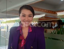 Dewi Perssik Koar-Koar Gaji Pacarnya yang Pilot Rp200 Juta, Fitri Carlina Beberkan Angka Sebenarnya