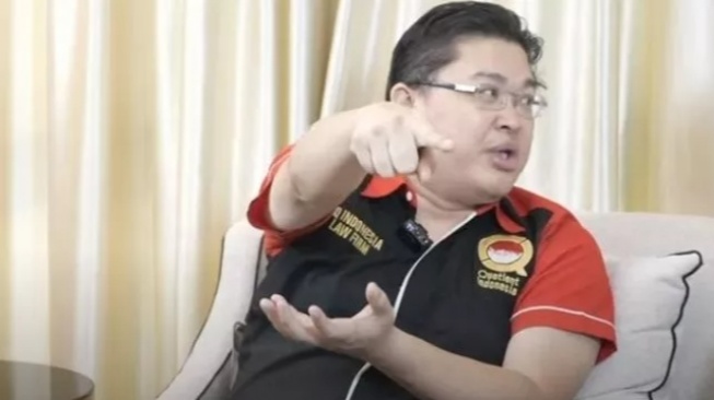 Siapa Alvin Lim - Alvin Lim (Youtube/Uya Kuya TV)